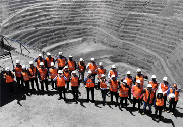 Empresa del Grupo CAP se convierte en la primera minera privada en implementar jornada de 40 horas